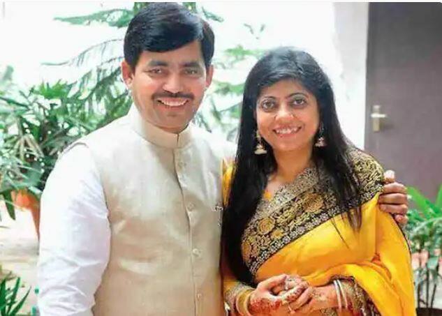 ਸ਼ਾਹਨਵਾਜ਼ ਹੁਸੈਨ ਦੀ ਇਹ ਪ੍ਰੇਮ ਕਹਾਣੀ ਕਿਸੇ ਫ਼ਿਲਮ ਤੋਂ ਘੱਟ ਨਹੀਂ। ਦਰਅਸਲ, 1986 ਵਿੱਚ ਆਪਣੀ ਗ੍ਰੈਜੂਏਸ਼ਨ ਦੌਰਾਨ ਉਹ ਅਕਸਰ ਬੱਸ ਰਾਹੀਂ ਕਾਲਜ ਜਾਇਆ ਕਰਦੇ ਸੀ। ਇਕ ਵਾਰ ਬੱਸ ਵਿਚ ਸਫਰ ਕਰਦੇ ਸਮੇਂ ਉਸ ਦੀ ਨਜ਼ਰ ਇਕ ਲੜਕੀ 'ਤੇ ਪਈ।