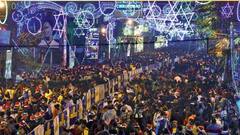 Parkstreet: পার্কস্ট্রিটে ভিড় নিয়ন্ত্রণে বিশেষ ব্যবস্থা, মোতায়েন ৩ হাজার পুলিশকর্মী | Bangla News