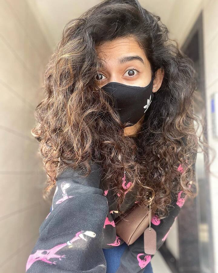 मिथिलाने शेअर केलेल्या फोटोंवर चाहत्यांच्या कमेंट्सचा वर्षाव होतोय. (Photo:@mipalkarofficial/IG)