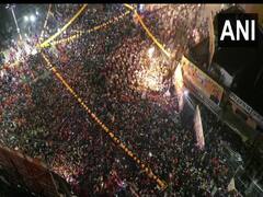 पंतप्रधानांच्या 'मास्क लावा' या आवाहनास हरताळ, अमित शाहांच्या जनविश्वास यात्रेत कोरोना नियमांची पायमल्ली