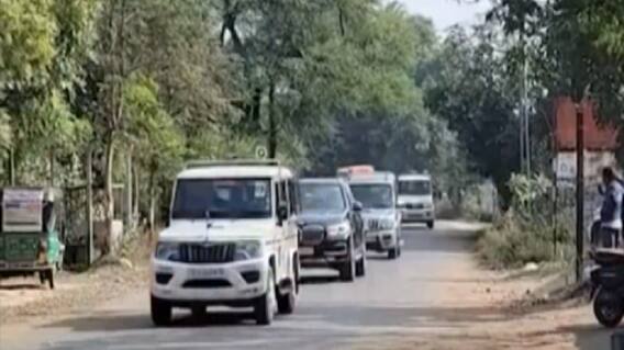 વડોદરાઃ મરાઠા મંગલ કાર્યાલય ખાતે શિવાજી મહારાજની પ્રતિમાનું શરદ પવારના હસ્તે કરાયું અનાવરણ