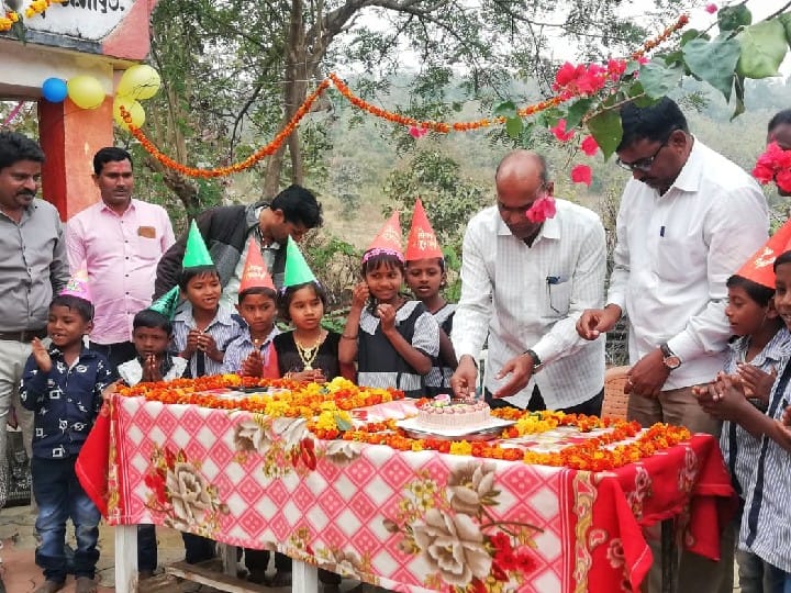 school anniversary celebration in nanded ardhapur नांदेडमध्ये साजरा करण्यात आला शाळेचा वाढदिवस, विविध कार्यक्रमाचे आयोजन 