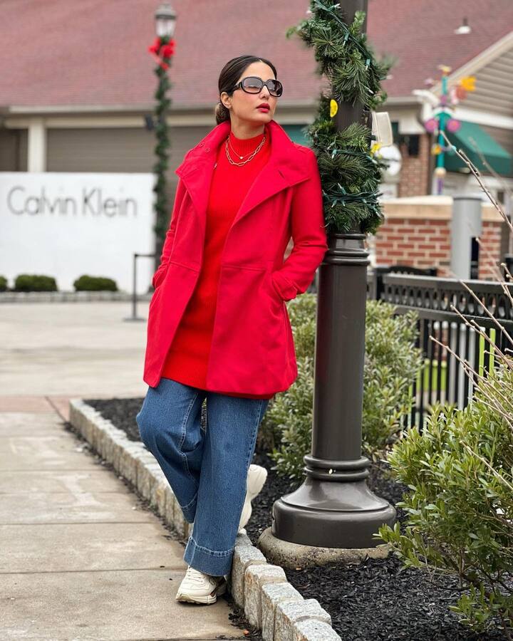 हिना खान के इंस्टाग्राम पर 15.8 मिलियन फॉलोवर्स हैं जो उन्हें बेहद चाहते हैं. एक्ट्रेस की ये तस्वीरें उनके इंस्टाग्राम से ली गई है.