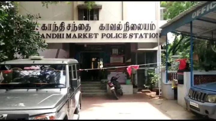 திருச்சியில் மாமியாரை கத்தியால் குத்தி எரித்து கொன்ற மருமகள் கைது