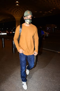 PICS | Katrina Kaif Sees Off Hubby Vicky Kaushal At Airport Post New Year Celebration