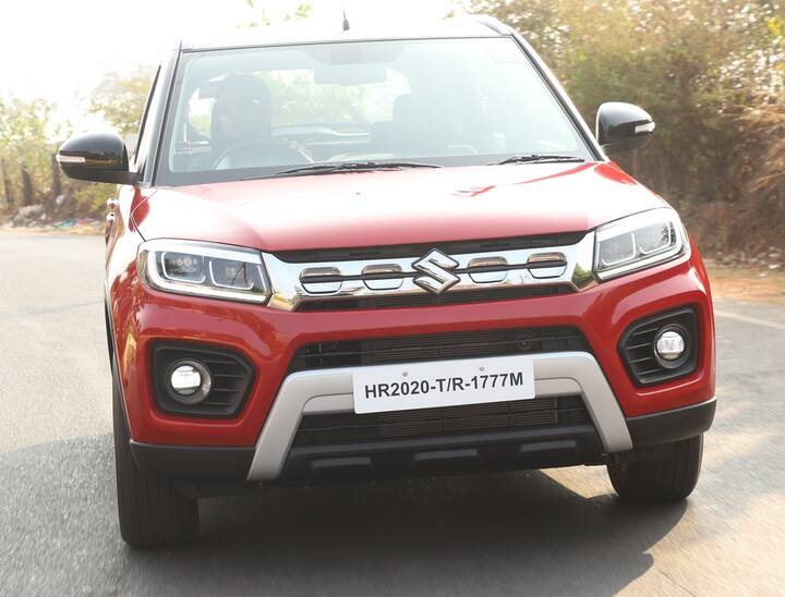 Maruti Vitara Brezza: બ્રેઝા જૂની કાર હોવા છતાં હજુ પણ વધુ સંખ્યામાં વેચાઈ રહી છે અને તેના કાર્યક્ષમ પેટ્રોલ એન્જિન વત્તા સ્પેસિયસ ઈન્ટિરિયર્સ સાથે સારો દેખાવ કરવાનું ચાલુ રાખે છે. બ્રેઝા જાળવવામાં પણ સરળ છે અને તે કઠોર છે જે તેને સબકોમ્પેક્ટ એસયુવી બનાવે છે જે ખિસ્સામાં સરળ છે.