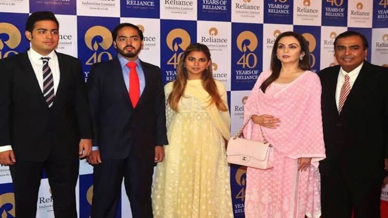 Mukesh Ambani has given the responsibility to Anant, Akash and Isha in Reliance, know મુકેશ અંબાણીએ રિલાયન્સમાં અનંત, આકાશ અને ઈશાને આપી છે આ જવાબદારી, જાણો વિગતે