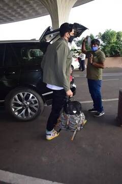 Kiara Advani New Year Celebration: মুম্বই বিমানবন্দরে একসঙ্গে ক্যামেরাবন্দি সিদ্ধার্থ-কিয়ারা