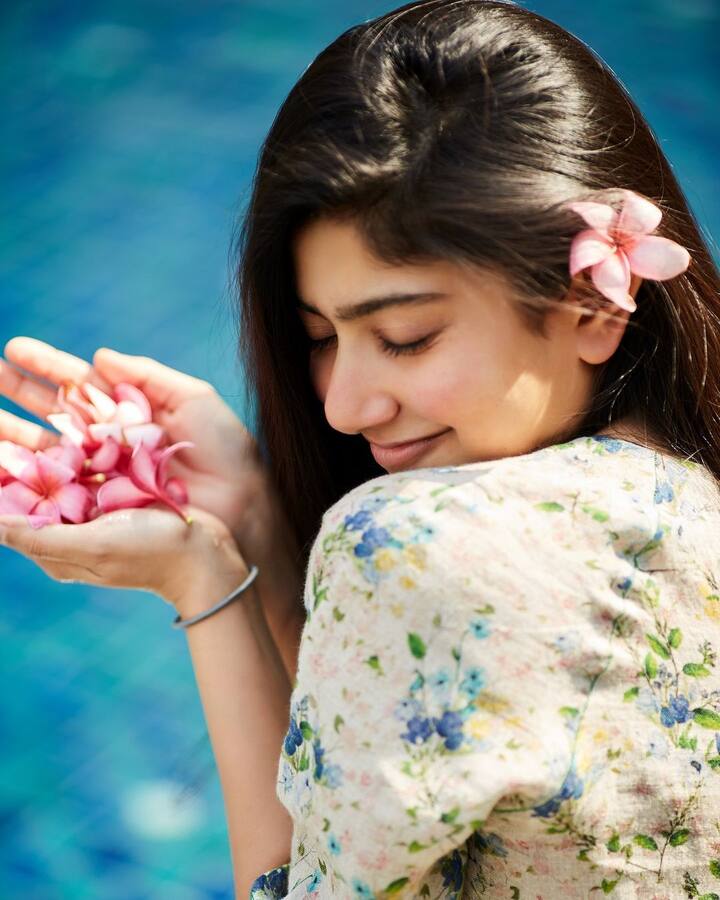 பாதி ஜீவன் கொண்டு தேகம் வாழ்ந்து வந்ததோ