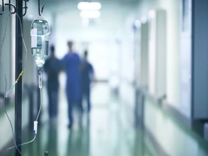 Attempt to extort Rs 20 lakh from a patient nurse arrested “20 லட்சம் வேணும்... இல்லைன்னா அந்தரங்க சேட்டிங்கை பரப்புவேன்” - நோயாளியை மிரட்டிய செவிலி கைது