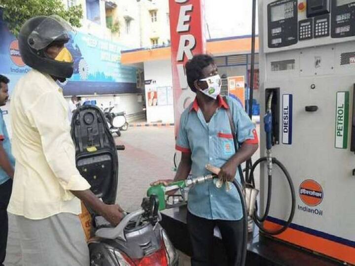 Petrol-Diesel Price Today 24 February 2022 iocl updates ukraine russia tensions oil surges petrol diesel rates unchanged in india Petrol-Diesel Price : रशिया-युक्रेनमधील तणावामुळं कच्च्या तेलाच्या किमतींत मोठी वाढ; पेट्रोल-डिझेलवर काय परिणाम?