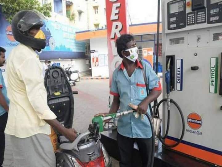 Petrol Diesel Price Today 22 february 2021 know rates fuel price in your city Telangana Andhra Pradesh Amaravati Hyderabad Petrol-Diesel Price, 22 February: శుభవార్త! నేడు దిగొచ్చిన ఇంధన ధరలు, - ఈ నగరంలో మాత్రం భారీ పెరుగుదల