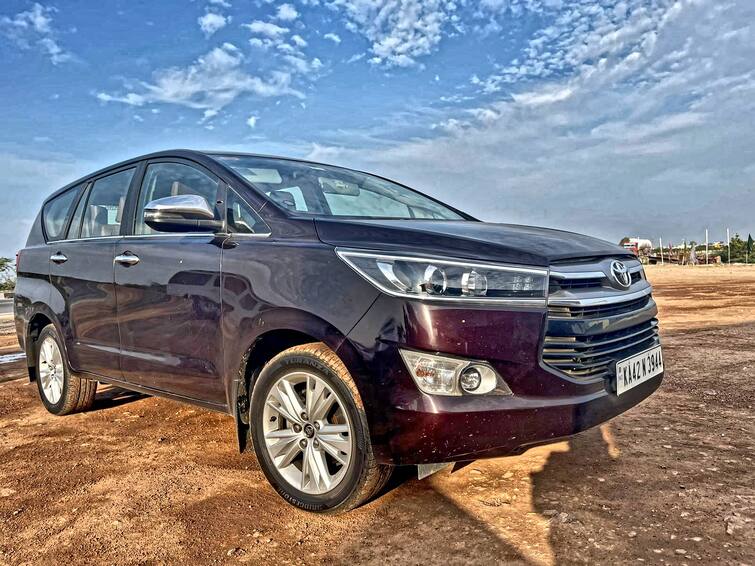 Driving to Udaipur in a Toyota Innova Crysta: Long distance review Review: લોંગ ડ્રાઇવ માટે કેવી છે ટોયોટા ઇનોવા ક્રિસ્ટા, આ કારણે થઈ જાય છે આરામદાયક