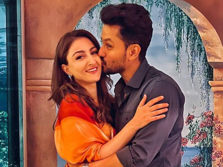 Can You Guess The ‘Woh’ Between ‘Pati Patni’ Kunal Kemmu And Soha Ali Khan? Can You Guess The ‘Woh’ Between ‘Pati Patni’ Kunal Kemmu And Soha Ali Khan?