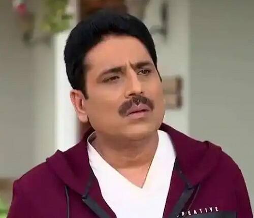 ‘તારક મહેતા કા ઉલ્ટા ચશ્મા’ના તારક મહેતાની ભૂમિકા નિભાવનારા શૈલેશ લોઢાએ બેચલર્સ ઓફ સાયન્સની ડિગ્રી લીધી છે. એક્ટરે માર્કેટિંગમાં માસ્ટર્સ કર્યું છે.