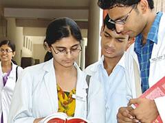 NEET PG Counselling: केंद्र ने सुप्रीम कोर्ट को बताया- EWS के लिए 8 लाख का मानदंड इस साल रहेगा बरकरार