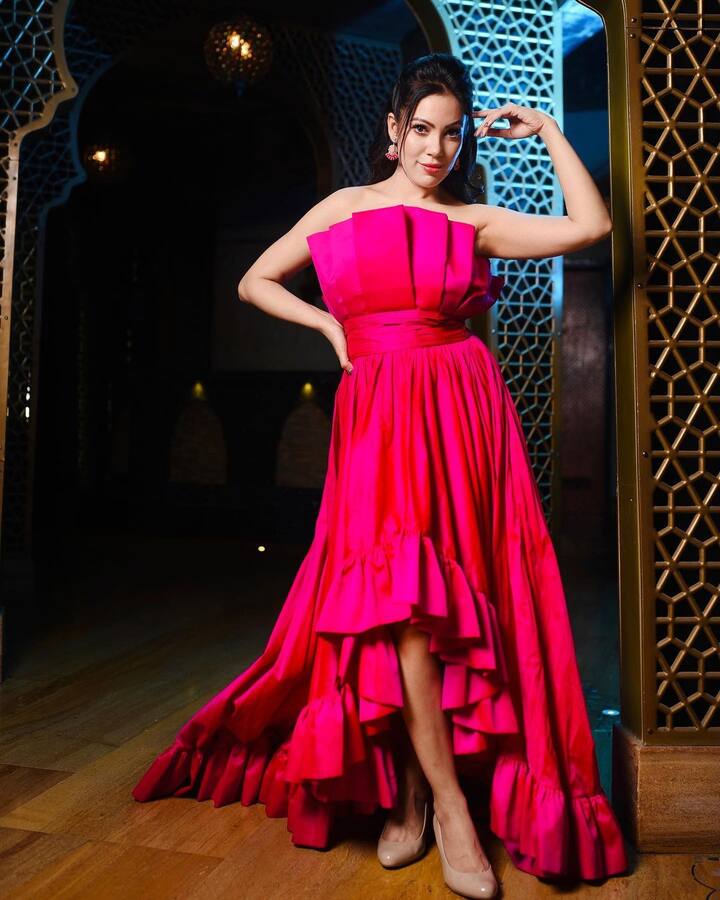 इंस्टाग्राम पर मुनमुन दत्ता की शानदार फैन फॉलोइंग हैं, इंस्टाग्राम पर एक्ट्रेस के 6.5 मिलियन फॉलोवर्स हैं जो उन्हें बेहद चाहते हैं.