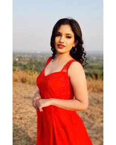 Rajeshwari Kharat: शालूचा हॉट अन् हटके अंदाज, राजेश्वरी खरातचा नवा लूक व्हायरल