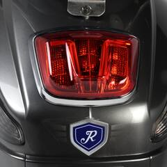 Electric Scooter: 3 साल की वारंटी और 100 किलोमीटर की रेंज के साथ आता है ये स्टाइलिश इलेक्ट्रिक स्कूटर, ये हैं फीचर्स और कीमत