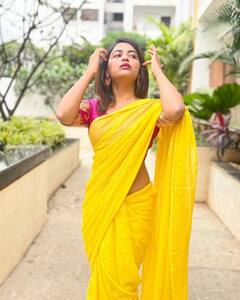 Alekhya Harika: బిగ్ బాస్ బ్యూటీ క్యూట్ స్మైల్.. ఫొటోలు వైరల్.. 