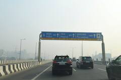 तस्वीरें: 'सामान्य ट्रैफिक' के बीच एक्सप्रेस वे के जरिए दिल्ली से मेरठ पहुंचे पीएम मोदी, रास्ते में दिखा लोगों का उत्साह