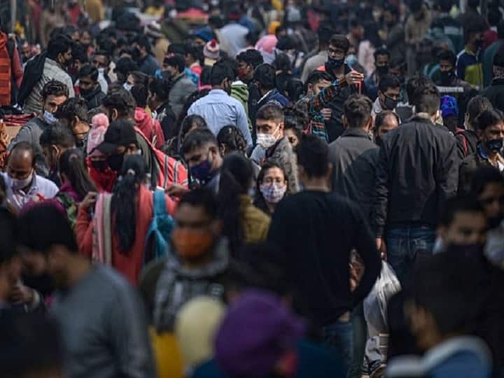 Omicron Cases India Tally Reaches 1700, Maharashtra Reports More Than 500 Cases, Check State Wise List Omicron Cases in India: ఓవైపు ఒమిక్రాన్ దడ.. మరోవైపు కరోనా కలవరం.. కొత్తగా 33 వేల కేసులు