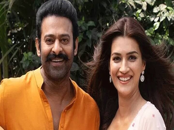 Akshay Kumar से लेकर John Abraham तक 2022 में कम उम्र की एक्ट्रेस से करेंगे रोमांस, एक तो है 28 साल छोटी