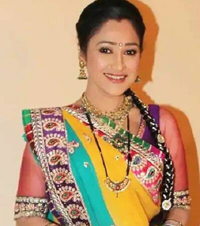 ‘તારક મહેતા કા ઉલ્ટા ચશ્મા’ની દયાબેન એટલે કે દિશા વાકાણીએ એક્ટિંગ સ્ક્લિસને સારી બનાવવા માટે અમદાવાદની કોલેજમાંથી ડ્રામાટિક્સમાં ડિગ્રી લીધી છે.