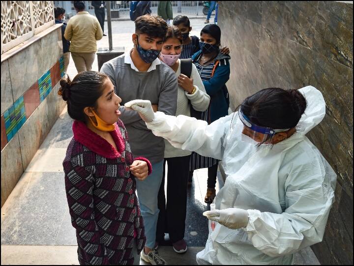 Delhi Coronavirus Update Over 3000 cases found today one patient dies ann Delhi Coronavirus Update: दिल्ली में तूफानी रफ्तार से बढ़ रहे कोरोना के केस, साढ़े सात महीने बाद आए इतने ज्यादा मामले, एक की मौत