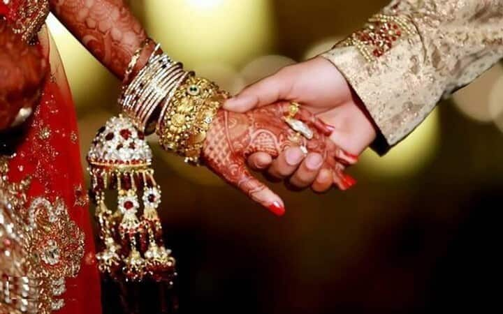 Gujarat Corona Guideline :  Today, govt declare new guideline of Corona, govt take decision about marriage Gujarat Corona Guideline : આજે નવી ગાઇડલાઇન થશે જાહેર, લગ્નપ્રસંગોમાં લોકોની સંખ્યા બાબતે લેવાઇ શકે છે નિર્ણય