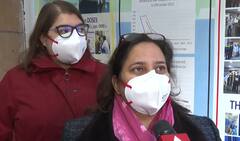 Covid Vaccination: मां RML अस्पताल में हैं वैक्सीन सेंटर इंचार्ज, पहले ही दिन बेटी को लगवाया टीका