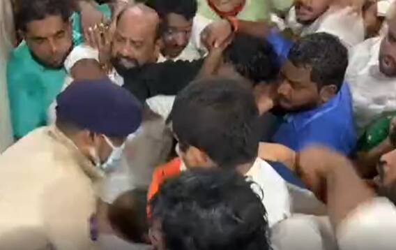 బిజెపి రాష్ట్ర అధ్యక్షుడు బండి సంజయ్ ను కోర్టు లో హాజరు పర్చనున్న పోలీసులు