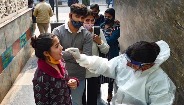 West Bengal Coronavirus Updates: 6078 new cases, 2,917 recoveries with 13 death recorded in 24 hours in the state WB Corona Cases: উদ্বেগ বাড়িয়ে রাজ্যে করোনার দৈনিক পজিটিভিটি রেট ২০ শতাংশ ছুঁইছুঁই, বাড়ল মৃত্যুও