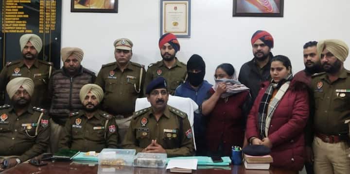 Punjab: In Hoshiyarpur daughter in law and lover arrested for elderly couple murder details inside Crime News: પતિ વિદેશ હોવાથી યુવતીએ અન્ય યુવક સાથે બાંધ્યા શરીર સંબંધ, સાસુ-સસરા પૂત્રવધૂને શરીર સુખ માણતાં જોઈ ગયાં ને.......