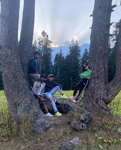 Sara Ali Khan share Mountain Memories: सारा अली खान को मिलता है पहाड़ों में सुकून, कुदरत की गोद में खूब करती हैं मस्ती