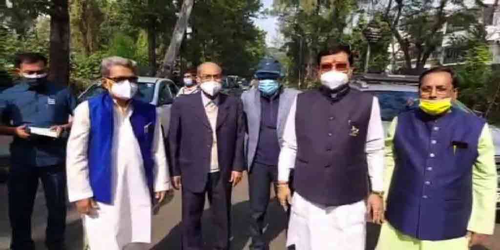 Bidhannagar 31 no word tmc candidate Sabyasachi Dutta submitted his nomination Municipal Election: মনোনয়ন জমা দিলেন তৃণমূল প্রার্থী সব্যসাচী দত্ত