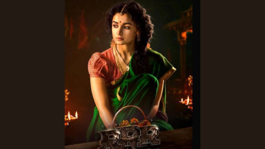 RRR Delay: Rs. 18-20 Crores Go Waste On Promotions Of Ram Charan, NTR Jr & Alia Bhatt Starrer RRR Delay Update: 'আরআরআর' স্থগিত হওয়ায় কত টাকার ক্ষতি হল নির্মাতাদের?