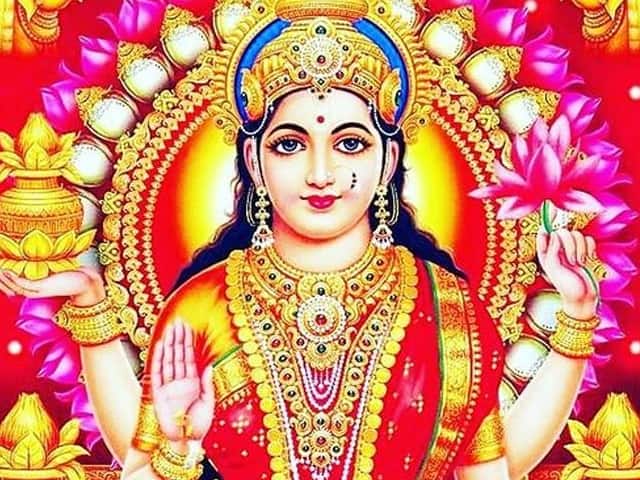 Today is Shatila Ekadashi 2022 Know Laxmi ji Ki Aarti the correct method of lighting a lamp Lakshmi Ji : लक्ष्मी पूजा का आज बना है अत्यंत शुभ योग, शुक्रवार को इस विधि से जलाएं धन की देवी के नाम का दिया, बनी रहेगी कृपा