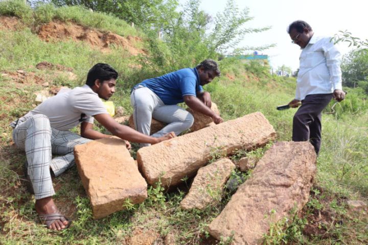 புதுக்கோட்டையில் 300 ஆண்டுகள் பழமையான தொண்டைமான் காலத்து கல்வெட்டு கண்டுபிடிப்பு