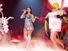 ਬੀਅਰ ਕੈਨ ਦੇ ਢੱਕਣਾਂ ਵਾਲੀ ਡ੍ਰੈੱਸ ਪਾ Katy Perry ਨੇ ਕੀਤਾ ਲਾਈਵ ਸ਼ੋਅ, ਤਸਵੀਰਾਂ ਵਾਇਰਲ