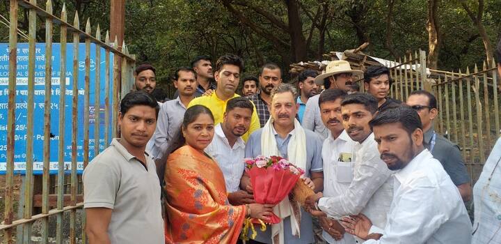 आजपर्यंत मी अनेक गडकोट पाहिले आहेत. गडकिल्ल्यांची भ्रमंती करण्यासाठी माझे मन व शरीर कधीच थकत नाही. या गडकोटांच्या जतन संवर्धनासाठी देखील मी झटतो आहे. माझ्या या प्रयत्नांना तमाम शिवभक्त व दुर्गप्रेमींची भक्कम साथ मिळते आहे, याचा मला आनंद आहे.