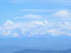 Uttarakhand: पहाड़ों की खूबसूरती देखने आए सैलानियों का नैनीताल में लगा तांता, व्यापारियों को हो रहा खूब फायदा