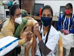 Corona Vaccination in Jabalpur: जबलपुर में 7 दिनों में 15 से 18 साल के 1 लाख 18 हजार बच्चों को लगेगी वैक्सीन, आज सुबह से लगी भीड़