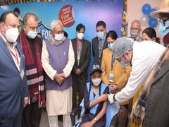 In Pics: बच्चों के टीकाकरण अभियान की शुरुआत में पहुंचे CM नीतीश, पूरी व्यवस्था का किया निरीक्षण