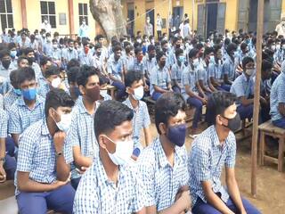 மயிலாடுதுறையில் 15-18 வயதிற்குட்பட்ட 42,000 சிறார்களுக்கு தடுப்பூசி செலுத்த திட்டம்
