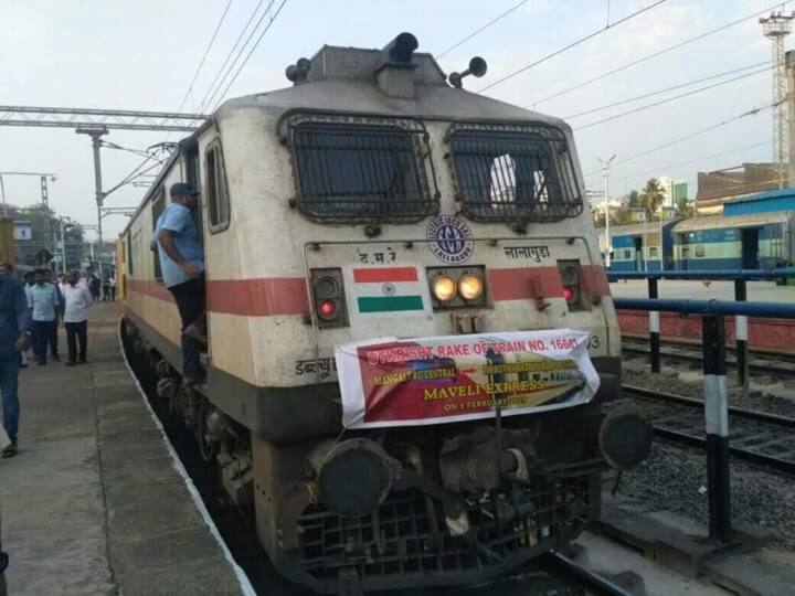 Kerala : டிக்கெட்டை தேடிய பயணி...! பூட்ஸ் காலால் நெஞ்சில் எட்டி உதைத்த போலீஸ் ..!