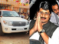 UP Politicians Car's VIP Number:  रखते हैं एक ही नंबर की कई गाड़ी, जानिए यूपी के इन नेताओं की कार के वीआईपी नंबर