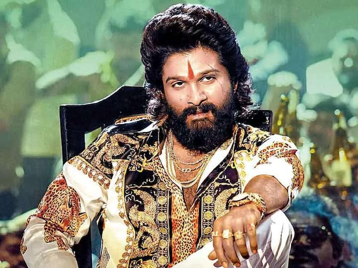 फिल्म ‘पुष्पा: द राइज’ के लीड एक्टर अल्लू अर्जुन (Allu Arjun) ने फिल्म में पुष्प राज नाम के शख्स का रोल निभाया है. मीडिया रिपोर्ट्स के मानें तो अल्लू अर्जुन को फिल्म पुष्पा के लिए 50 करोड़ रुपये ऑफर किए गए थे.