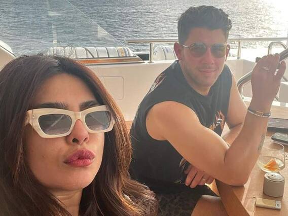 Priyanka Chopra Photos: భర్తతో న్యూఇయర్ పార్టీ ఎంజాయ్ చేసిన ప్రియాంక చోప్రా Priyanka Chopra Photos: భర్తతో న్యూఇయర్ పార్టీ ఎంజాయ్ చేసిన ప్రియాంక చోప్రా