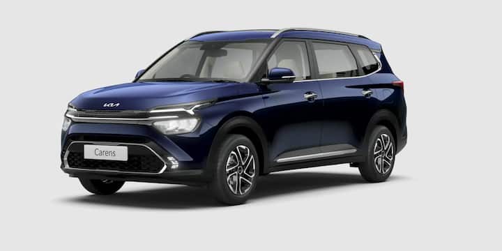 किआ ने सेल्टोस और सॉनेट जैसे मॉडलों के साथ शानदार बिजनेस किया है. कैरेंस एमपीवी के साथ भी किआ एक बार फिर अपनी सफलता को दोहराने का टारगेट लेकर चल रही है. ये  MPV भारत में ब्रांड की पहली तीन रो वाली कार होगी.